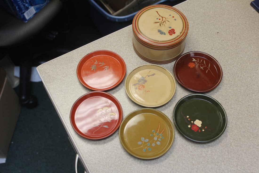 Japanese Vintage Lacquer Box: with small trays -4 3/8" in diameter