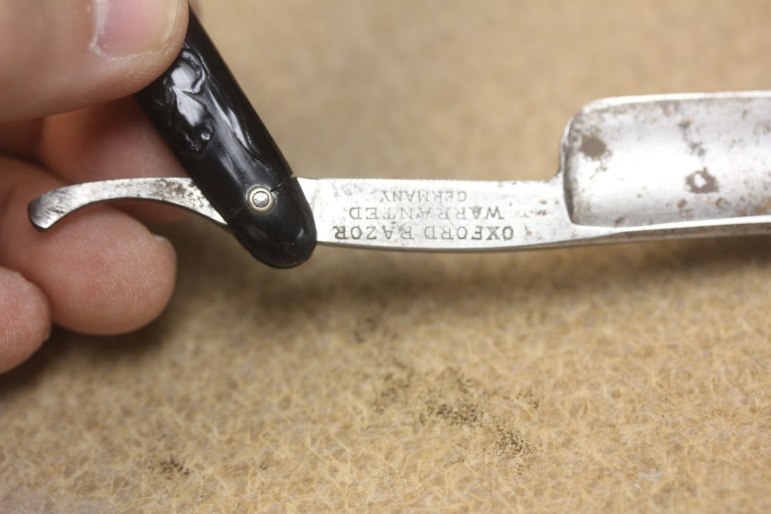 Nude Celluloid Razor - 4