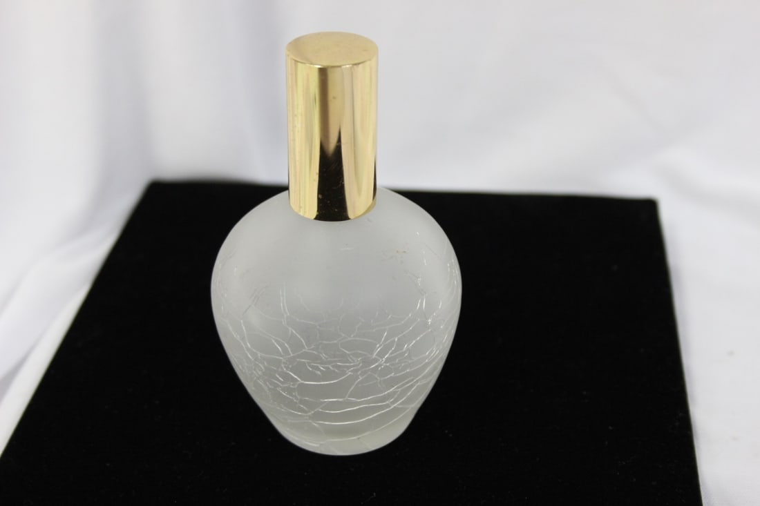 Vintage Spray Perfume Bottle: 4 5/8" tall