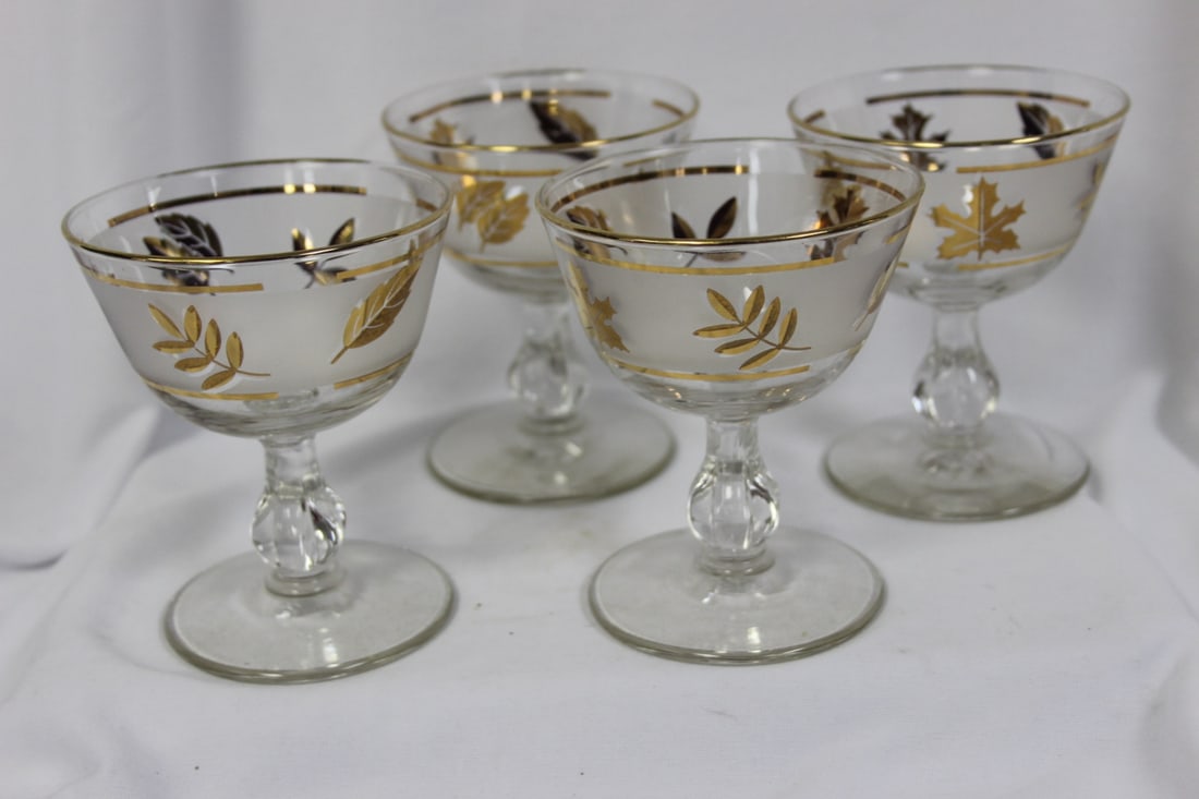 A Retro Libbey Champagne Sherbet Champagne Glasses: frost leaves - set of 4 - 4 1/4" tall