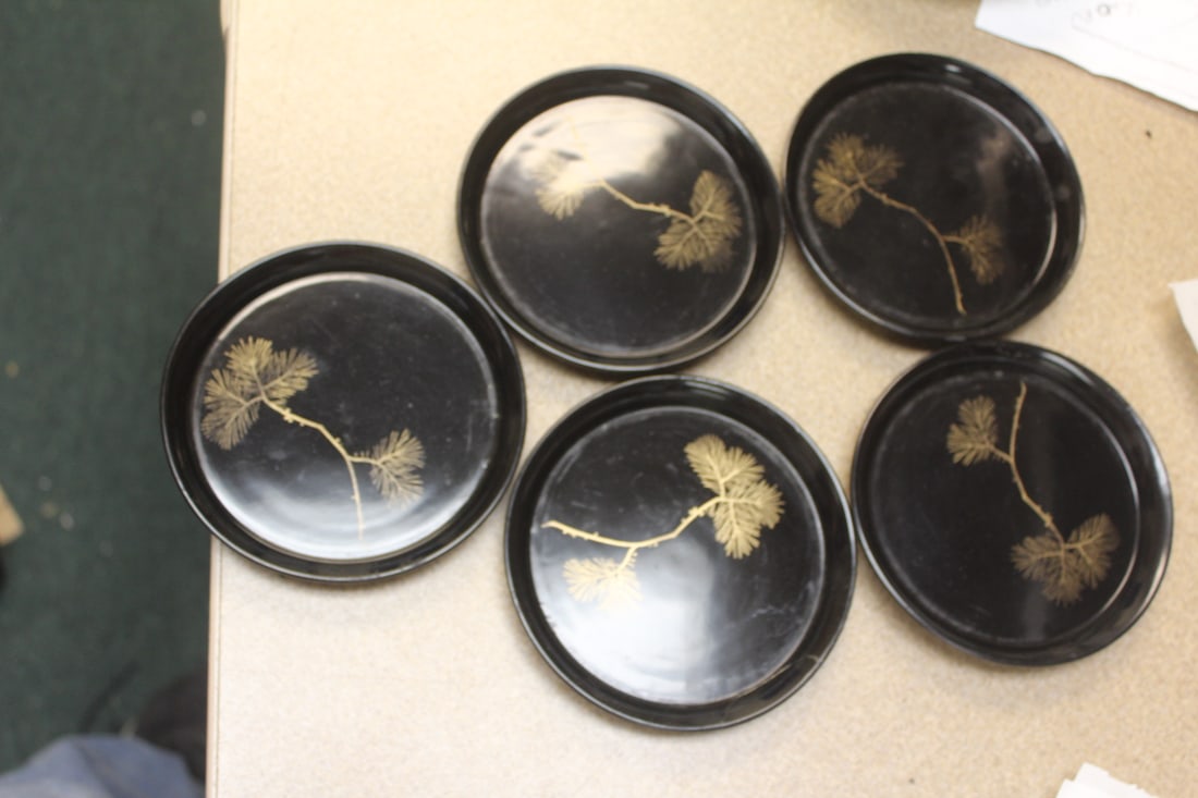 Set of 5 Japanese Wajima Lacquer Trays: gold gilted - one as found: restored - 5 inches in diameter each