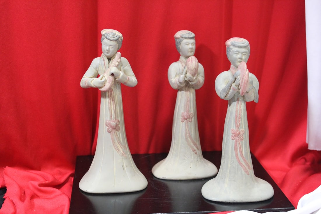 Lot of Three Chinese Tang Style Replica Musicians: signed : AMR1961 - please note: one chip - tallest= 8 1/4"