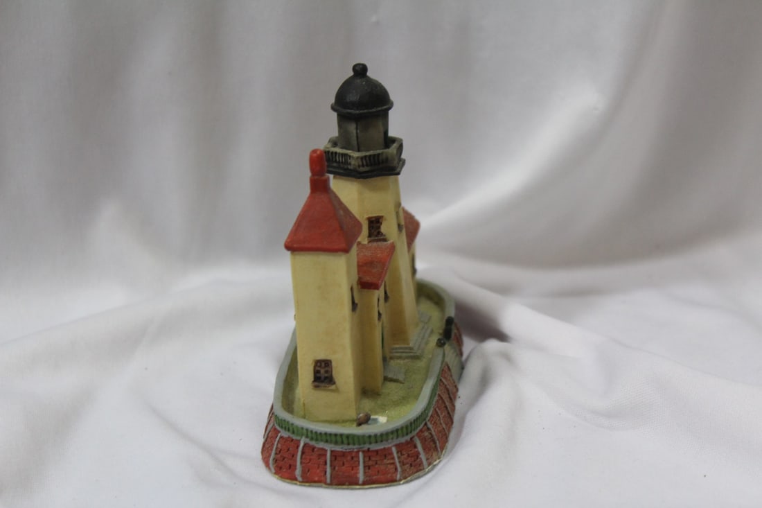 A K-Collection Lighthouse - 3