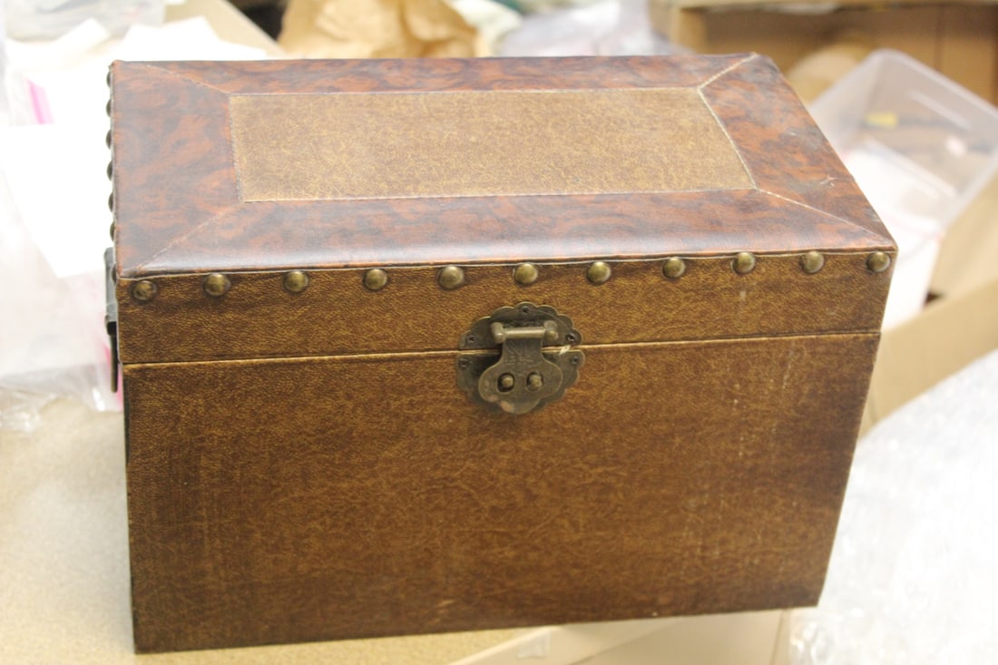 Small Storage Box (1 of 5)