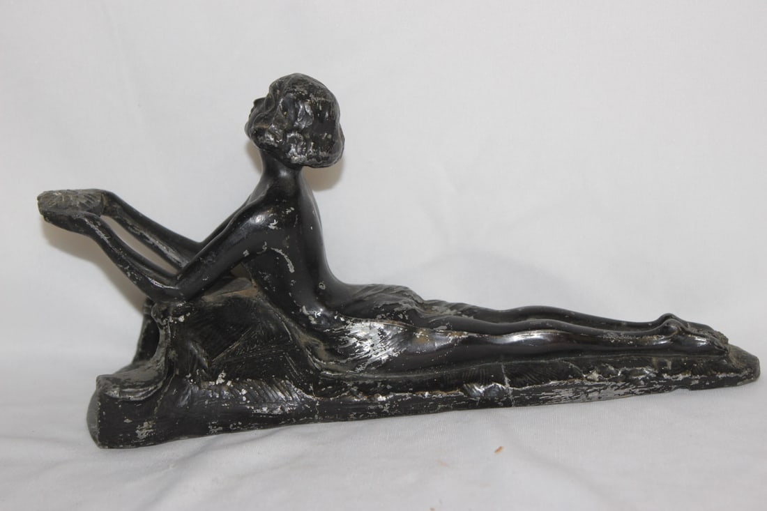 An Art Deco Metal Nude Statue: 10 1/2" long