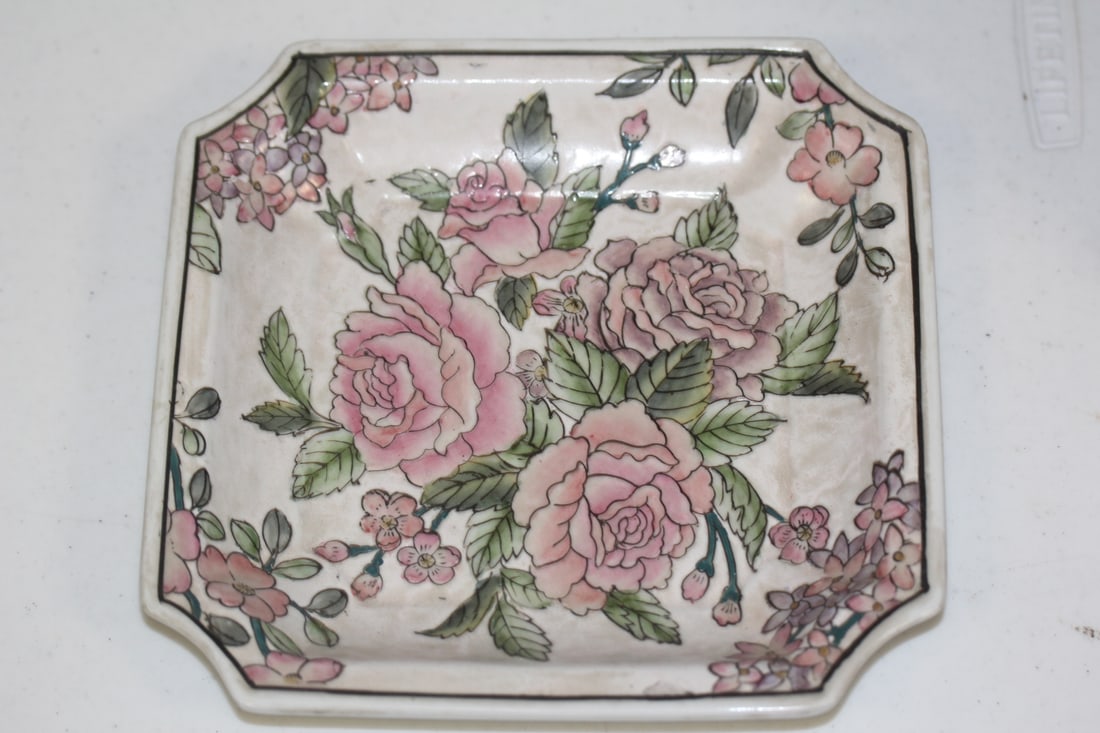 Signed Decorative Chinese Square Plate: 8 inches square