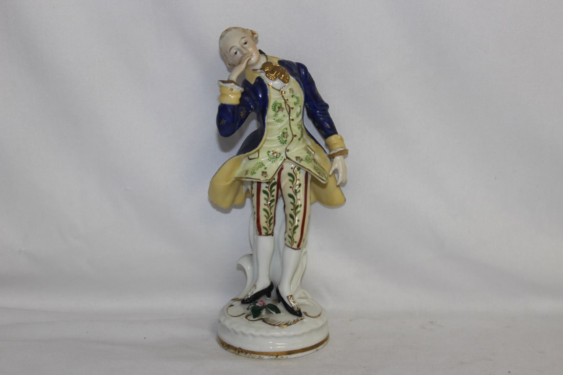 A Vintage Ceramic Figurine: 7 5/8" tall