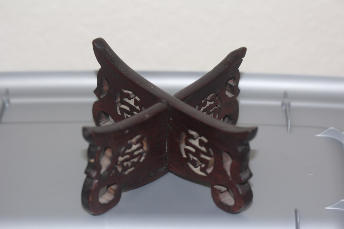 Chinese Well Carved Wood Stand: 5" across
