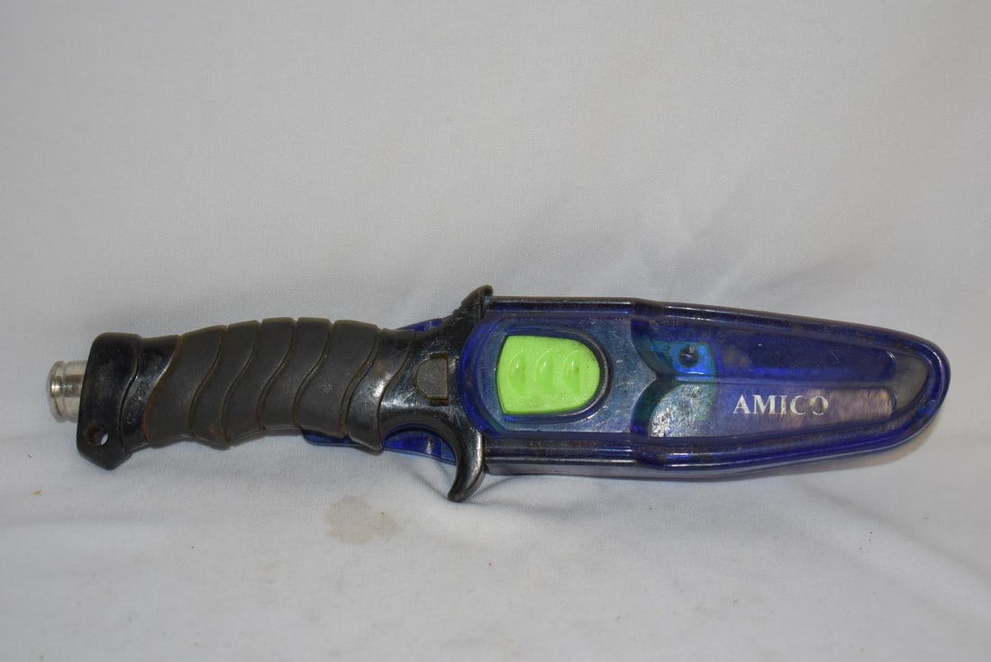 An Amico Knife with Sheath: 10" long