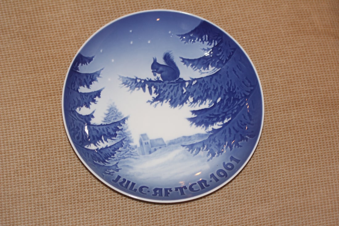 1961 Bing and Grondhal Plate: 7 1/8" in diameter