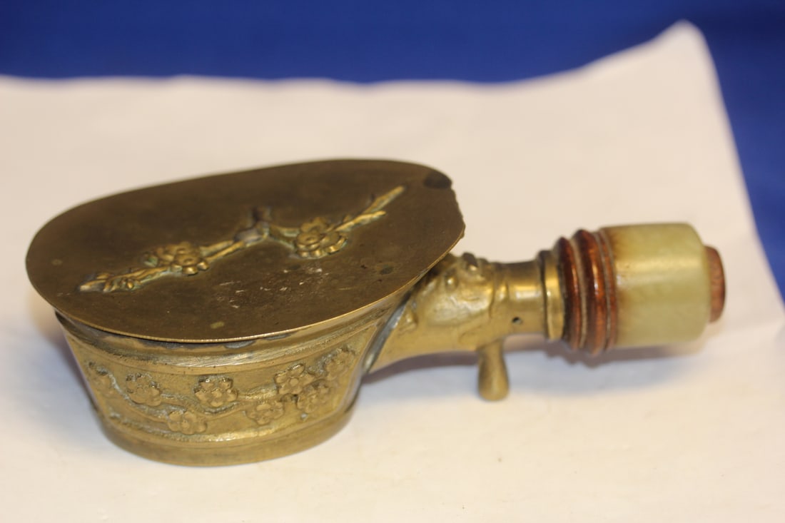 Celadon Jade Handle Chinese Silk Iron: 6 1/8" across