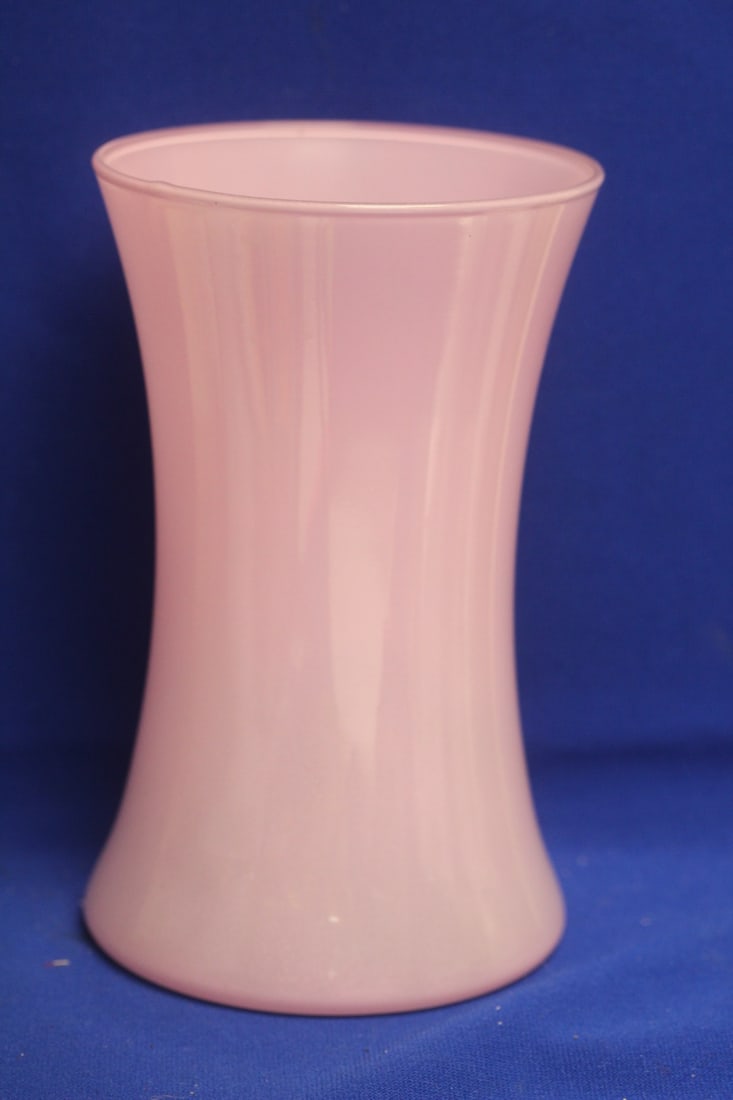 Pink Artglass Vase: 8 inches tall