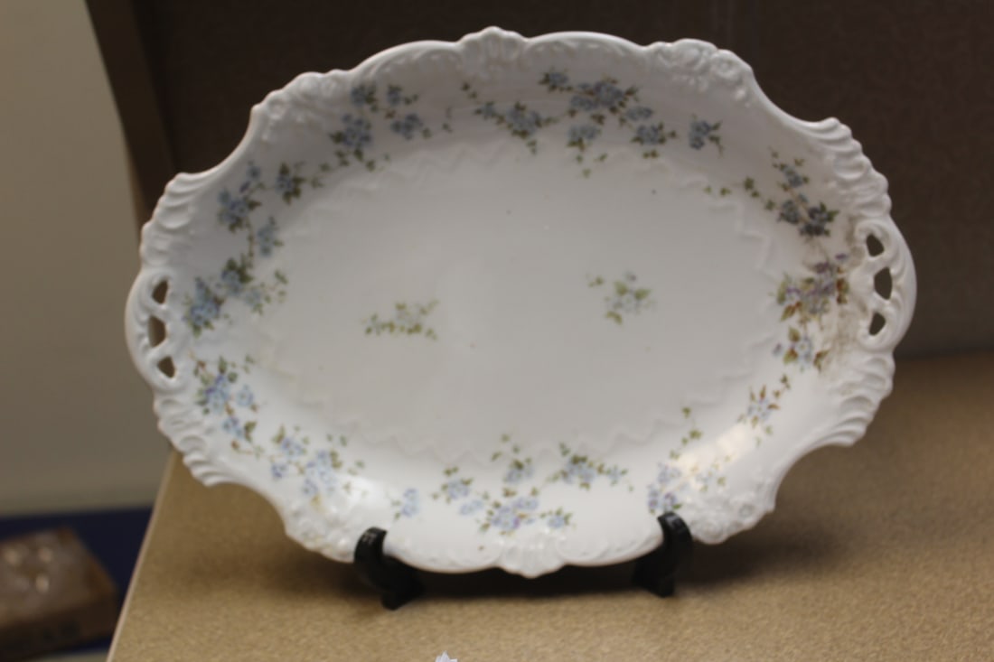 Silesia Two Handle Platter: 13 1/2" in diameter