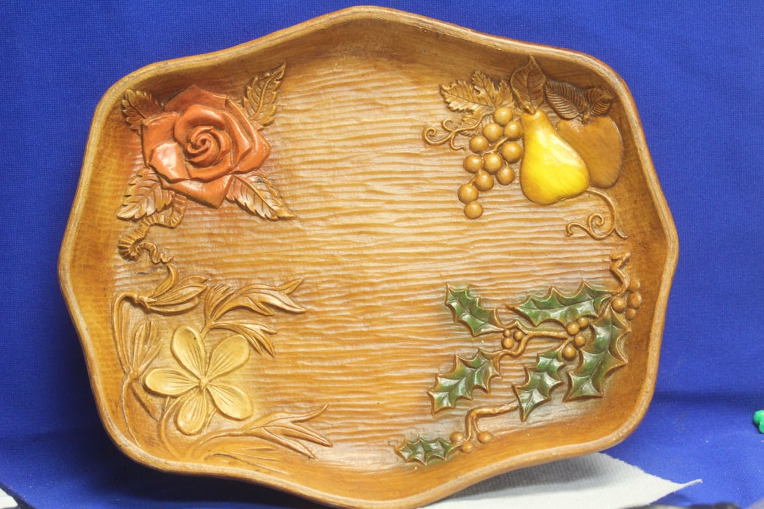 Multi Products Inc Tray: 10 1/2" in diameter