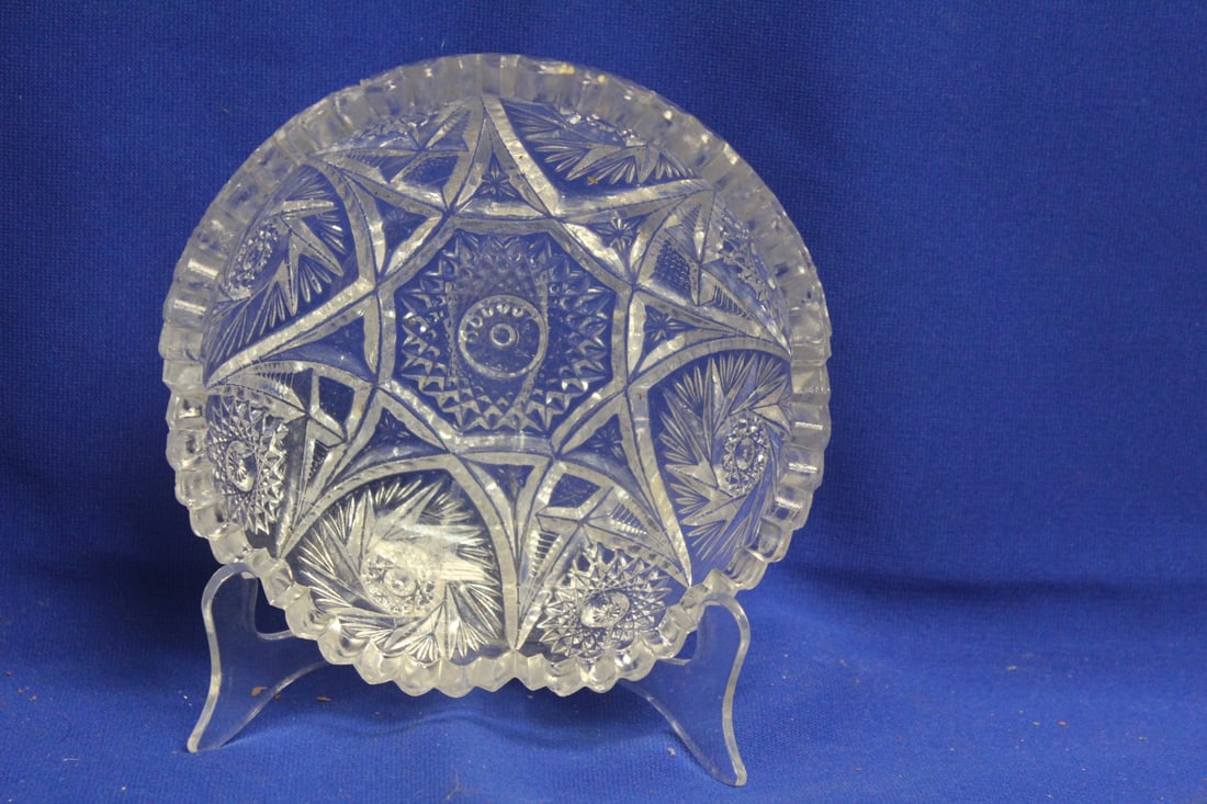 Press Glass Bowl: 6 5/8" in diameter