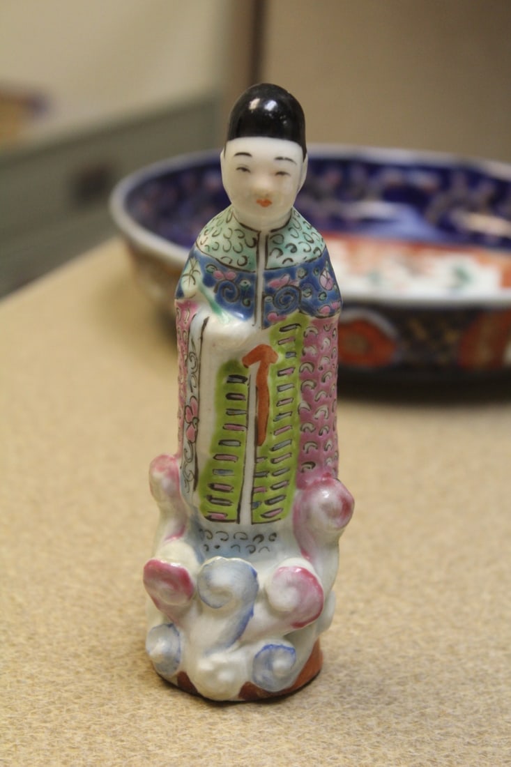 Antique Chinese Porcelain Figurine (1 of 6)