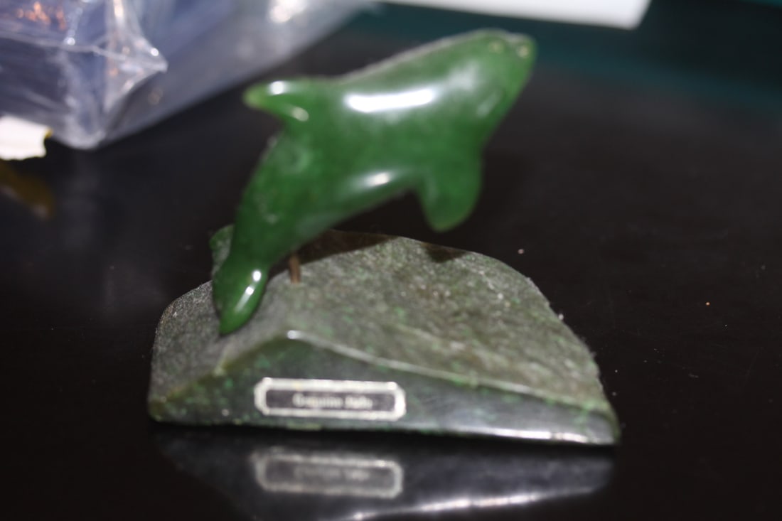 Jade Dolphin: 3 3/8" wide