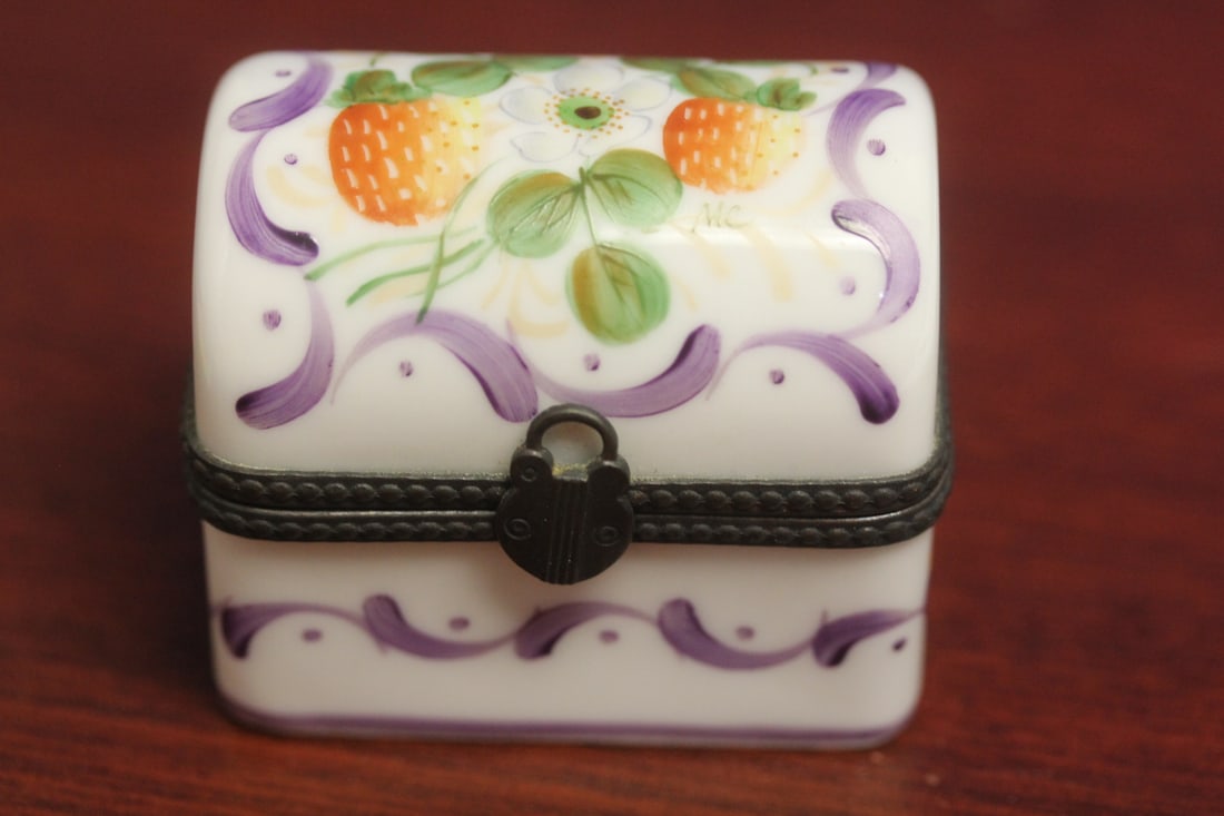 An Artist Signed Limoges Dome Trunk Trinket Box: hand painted - 2 inches across
