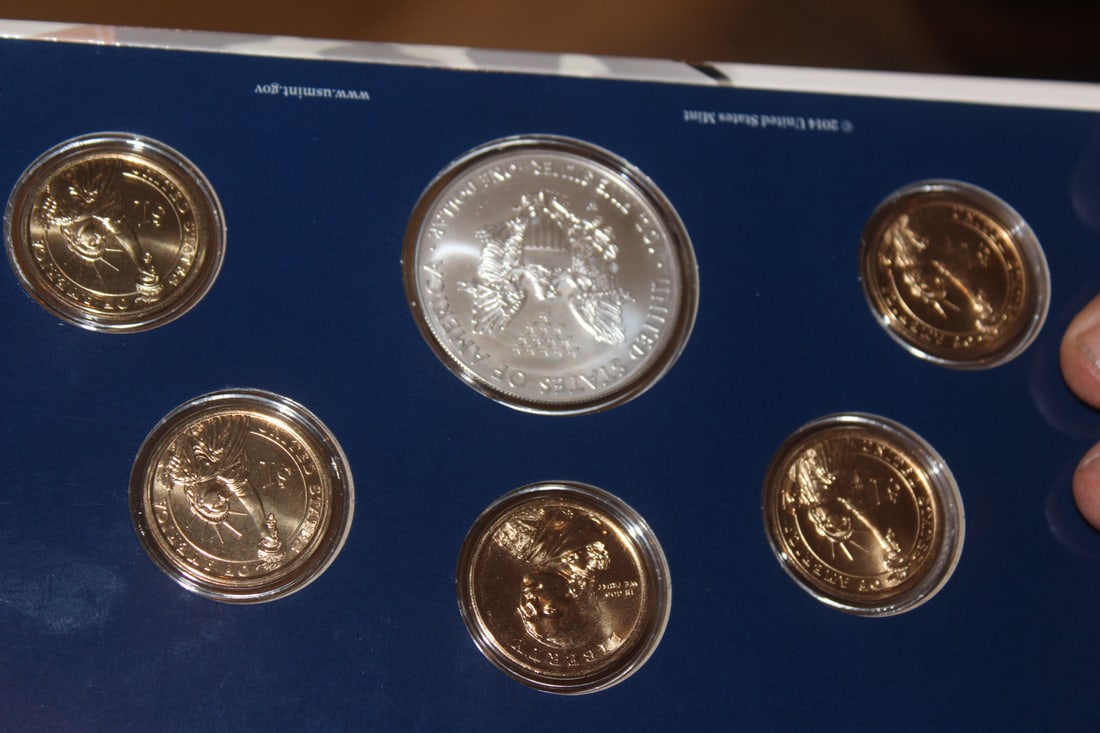 2014 US Mint Uncirculated Silver Eagle Coin Set - 3