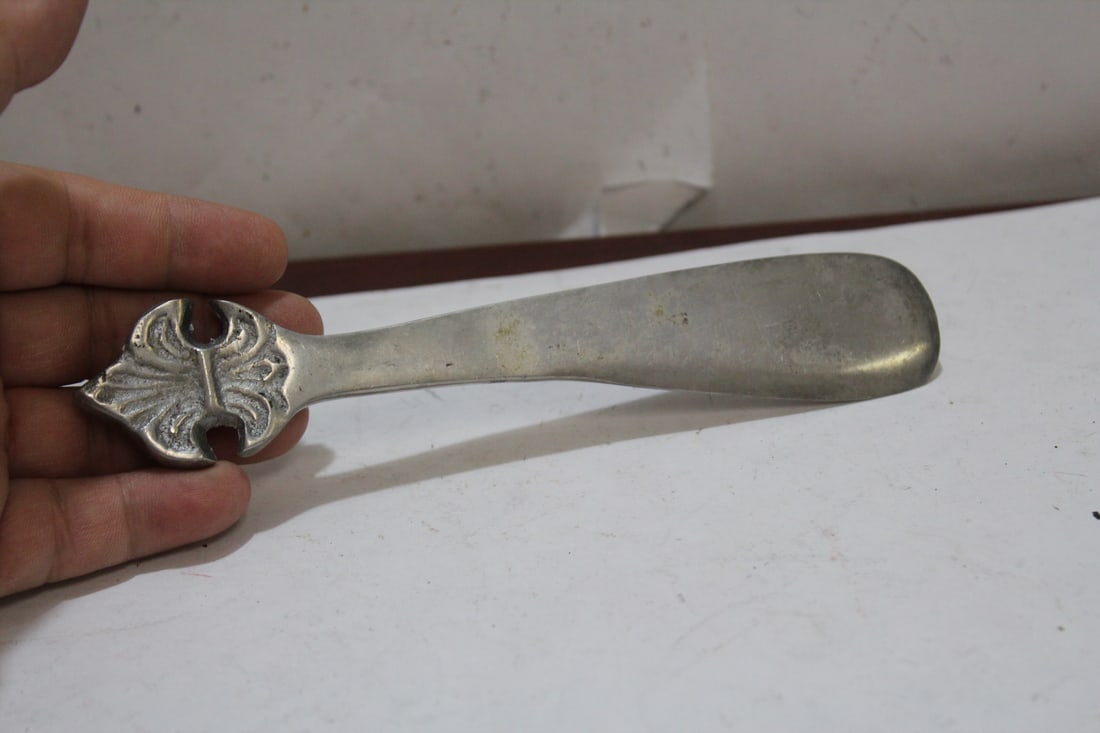 A Shoe Spatula - 2