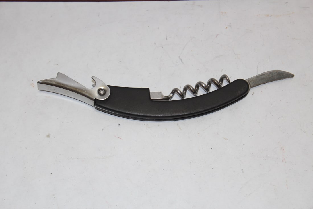 A Utility Knife: 4 3/8" long