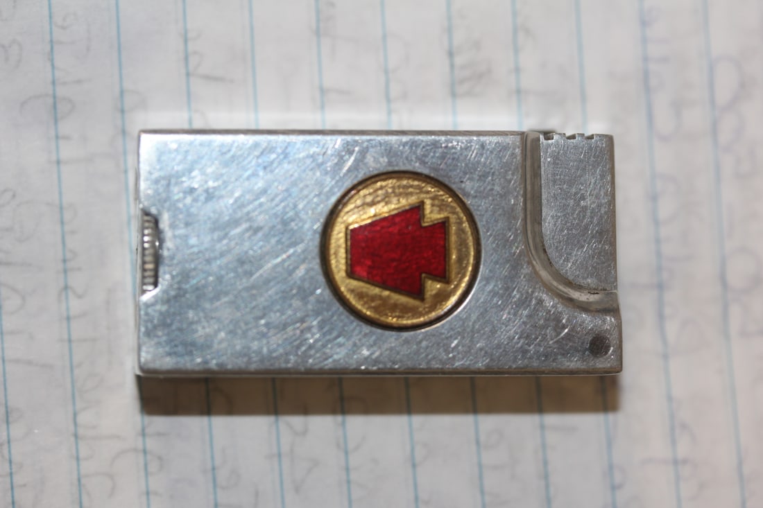 Extremely Rare Kentucky Derby Lighter: lifted arm lighter - appeared to be new