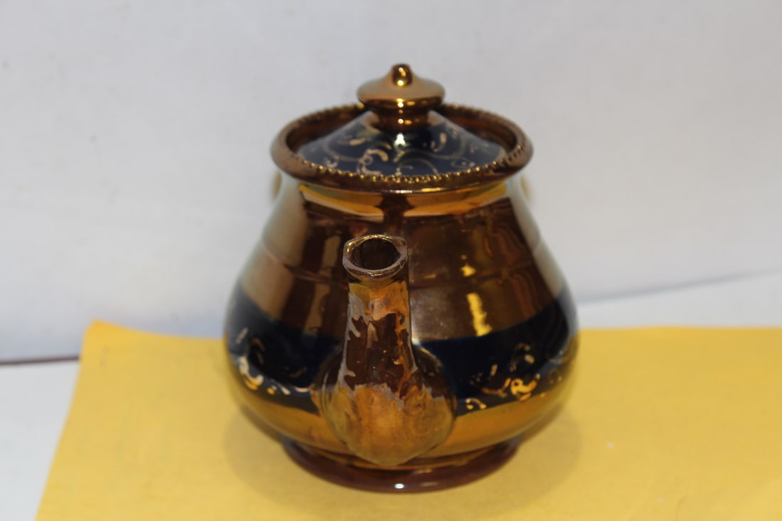 A Ceramic Lusterware Teapot - 3