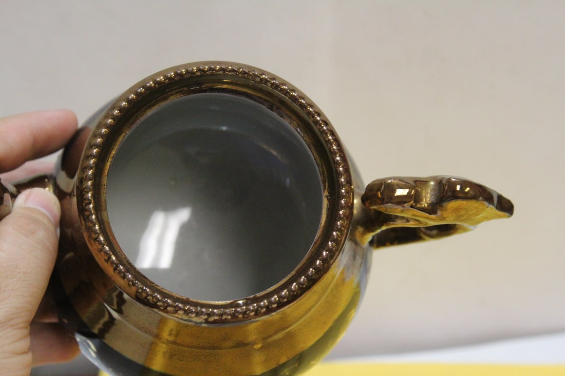 A Ceramic Lusterware Teapot - 6