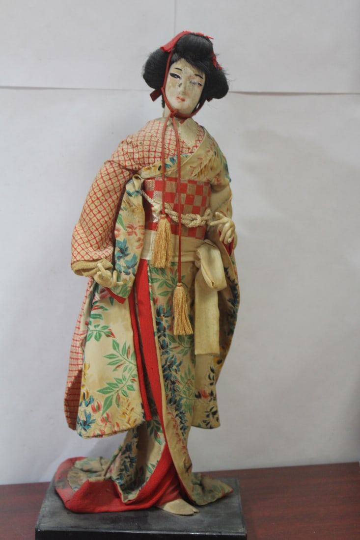 An Old Geisha Doll: as found - 17" tall