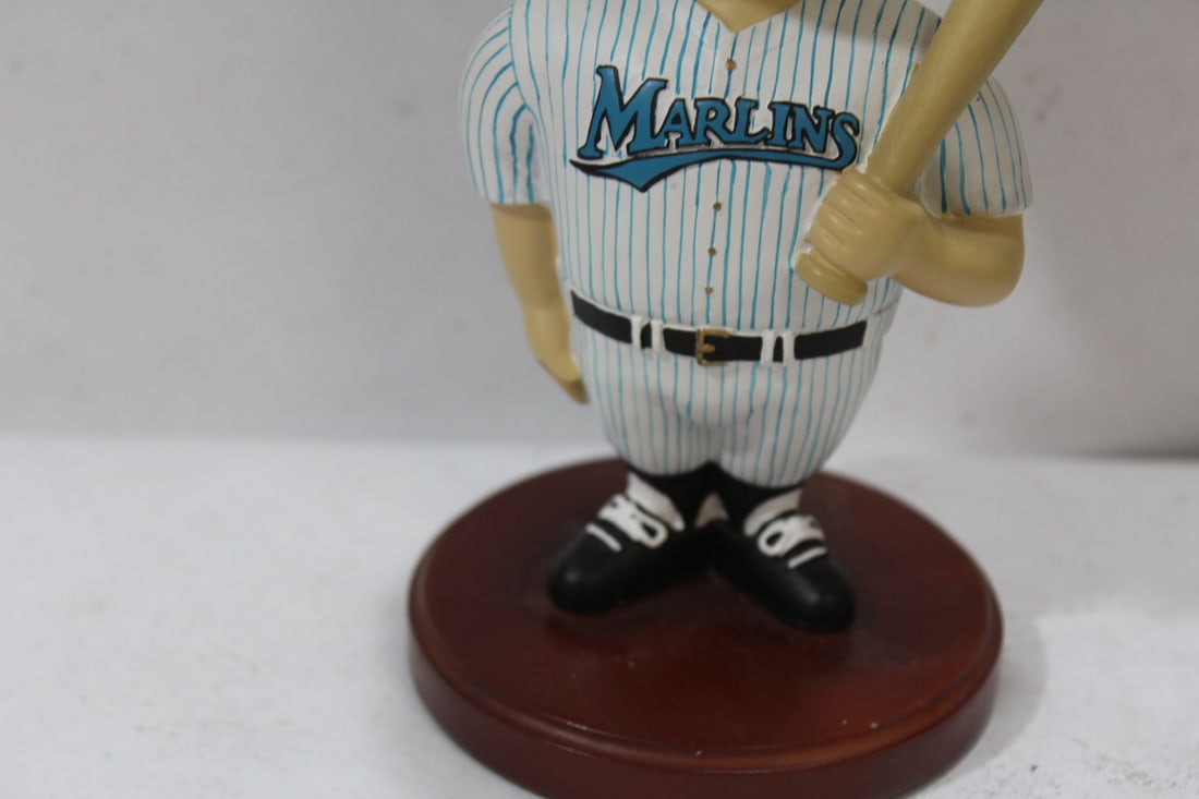 Marlins Bobbin Head - 3
