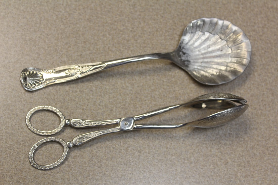 Silverplate Serving Spoon and Grapper: longerst= 9 5/8" - ornate