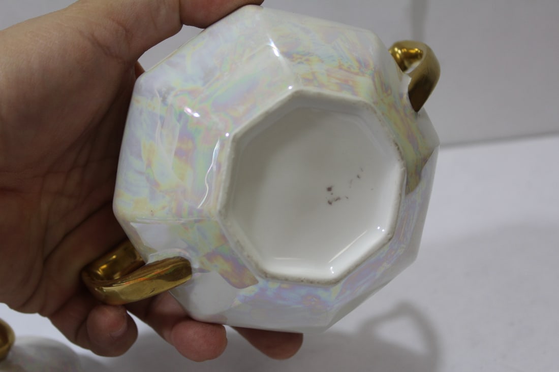 A Lusterware Sugar Container - 6