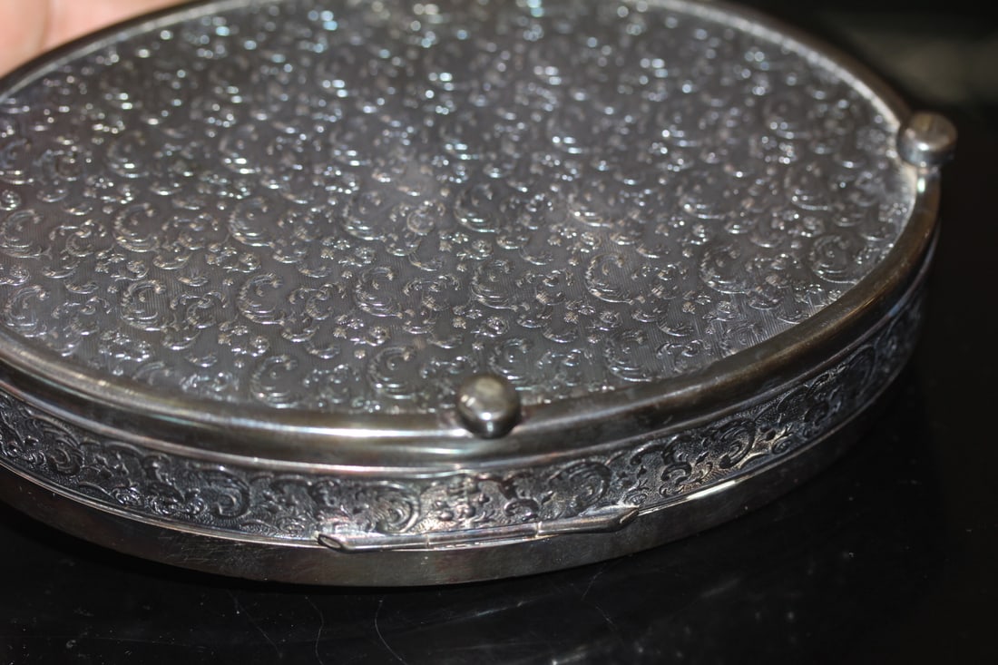 Zipla 90 Silverplated Repousse Box - 4