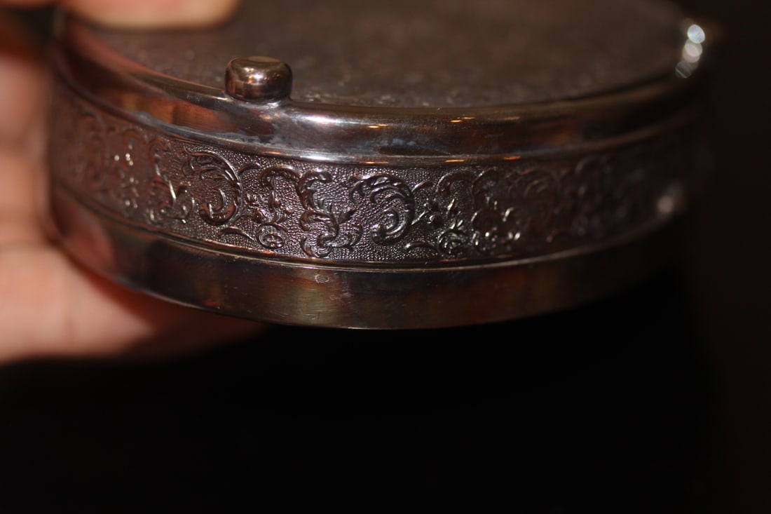 Zipla 90 Silverplated Repousse Box - 6