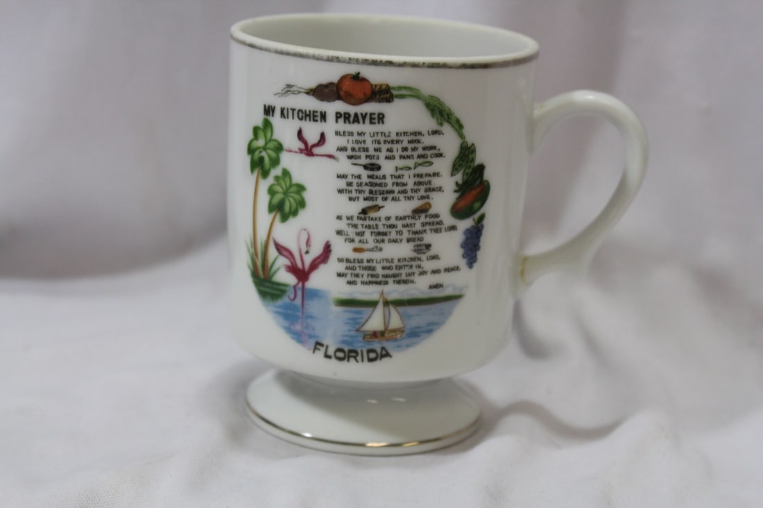 A Florida Souvenir Mug: 3 7/8" tall