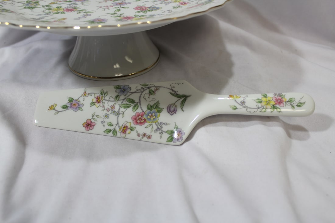 A Ceramic Cake Plate - 2