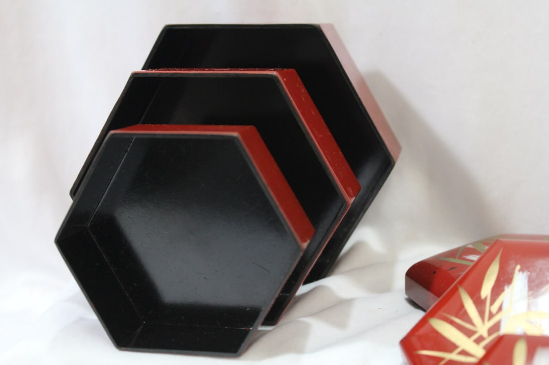 A Japanese Lacquer Stacking Box - 5