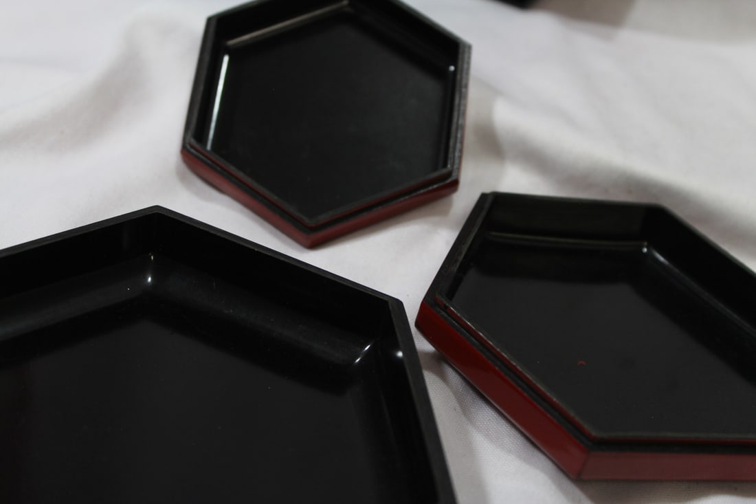 A Japanese Lacquer Stacking Box - 8