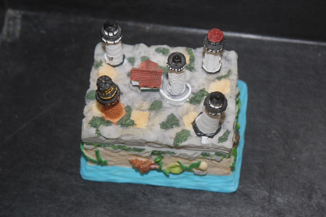 Lighthouse Resing Trinket Box - 2