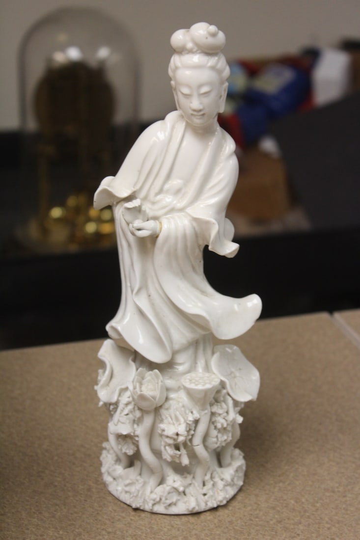 Chinese Blanc de Chine Kwan Yin: 10 1/4" tall