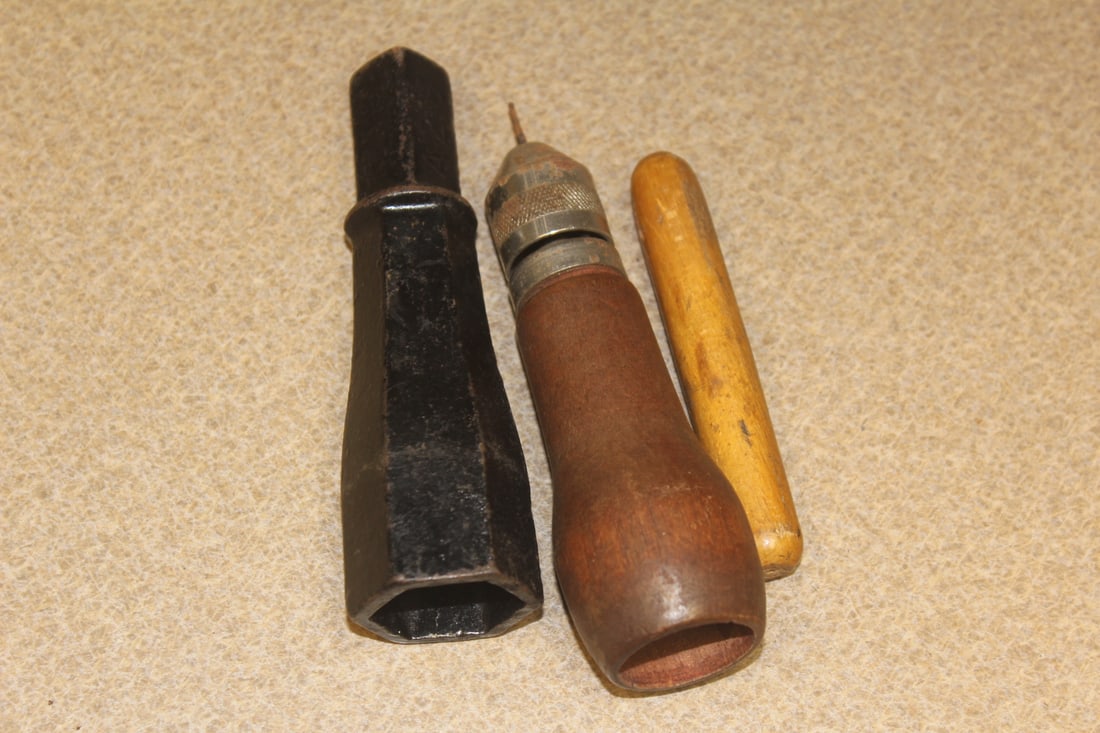lot of 3 vintage tools(?): as shown