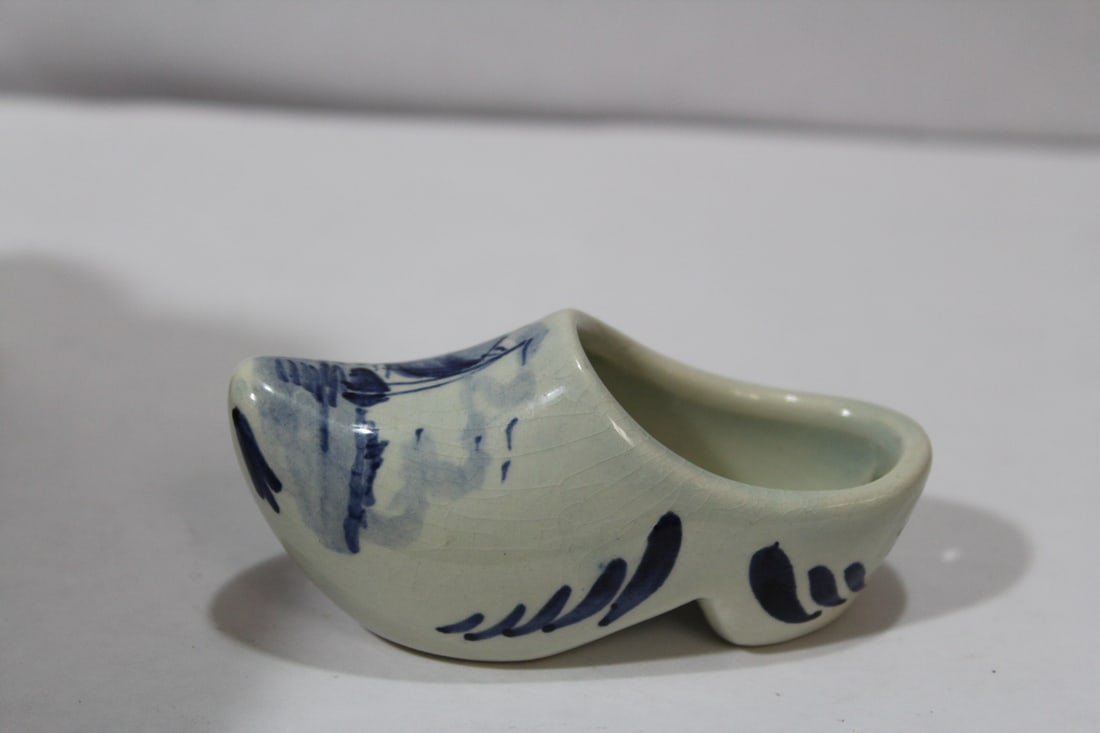 A Delft Ceramic Shoe - 3