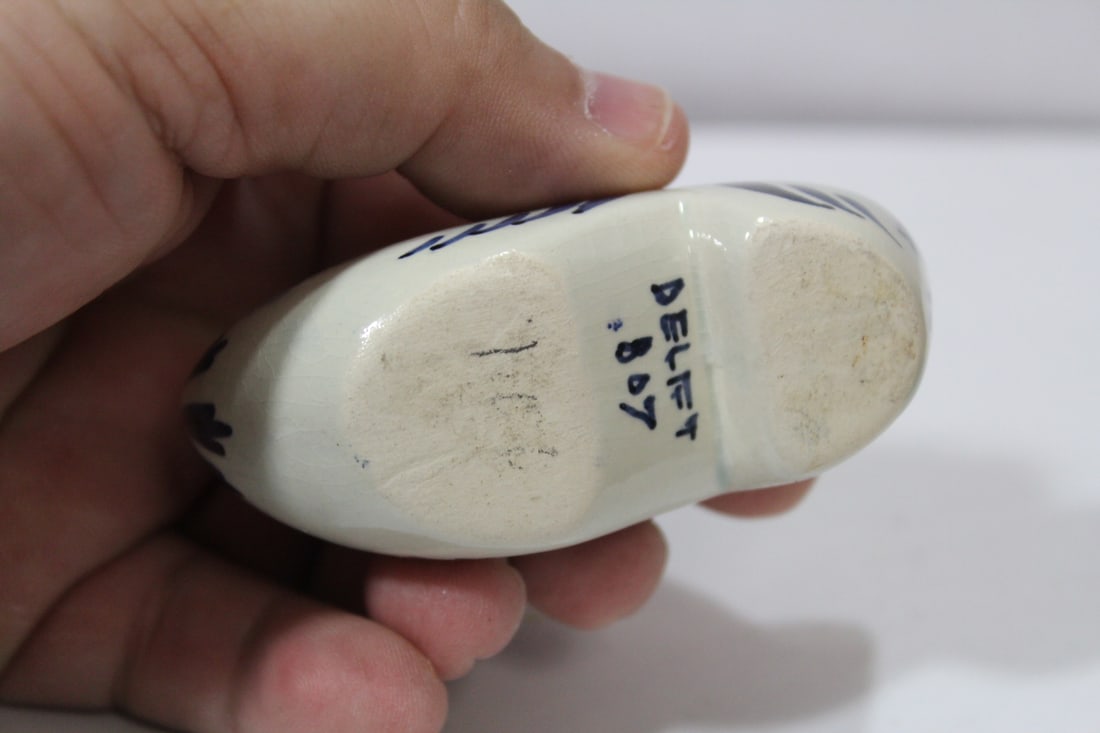A Delft Ceramic Shoe - 4