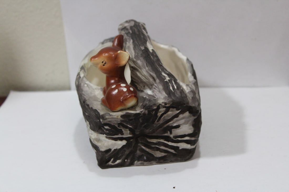 A Ceramic Deer Basket - 2