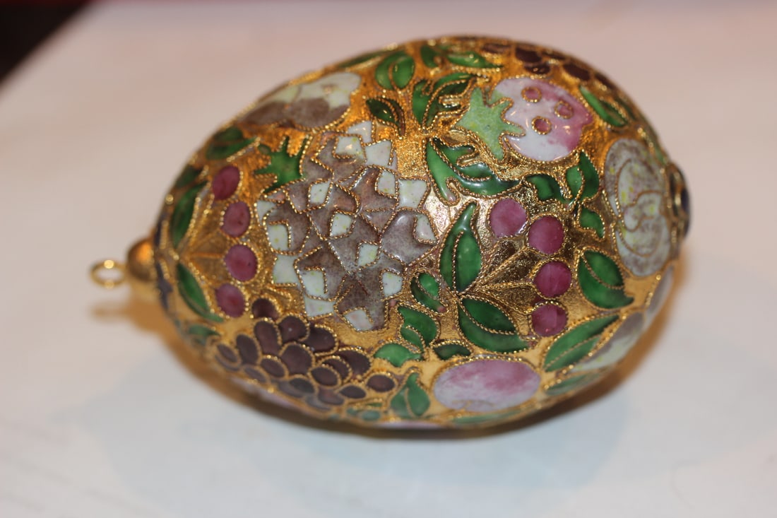 Cloisonne Egg Christmas Ornament: 3 1/2" across