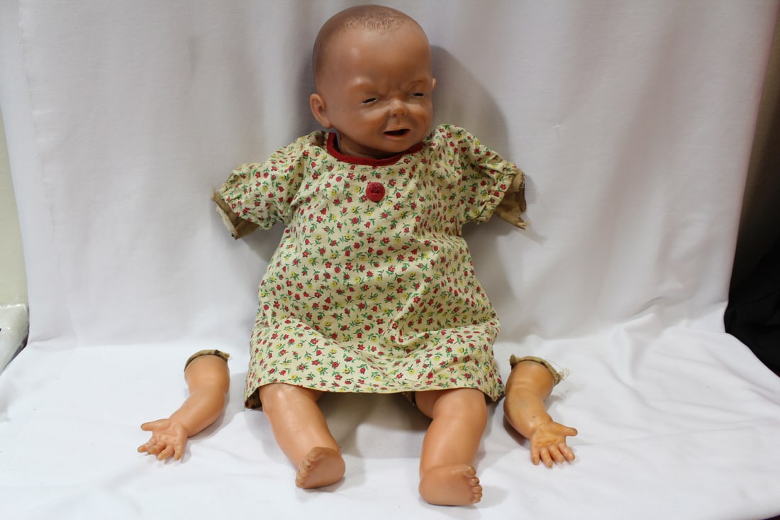 An Ideal Rubber Doll: 1940's to 1950's - please note= as found - 17" tall
