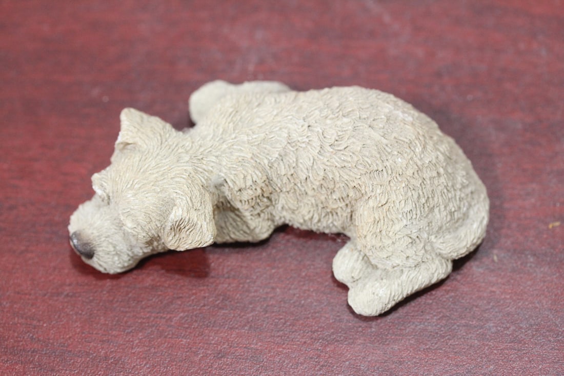 A Composite Material Sandicast Dog: 3 3/4" long