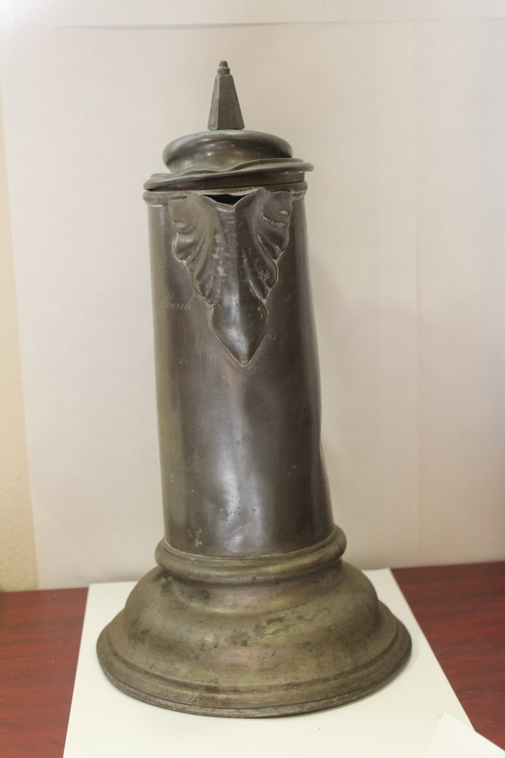 A Presentation Silverplated Teapot - 4