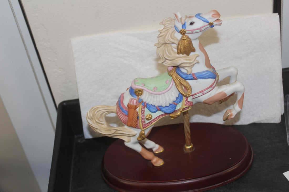 Lenox Carousel Porcelain Horse: 7 3/4" x 9 3/4" tall - please note: very tiny chip on one of the ear as shown