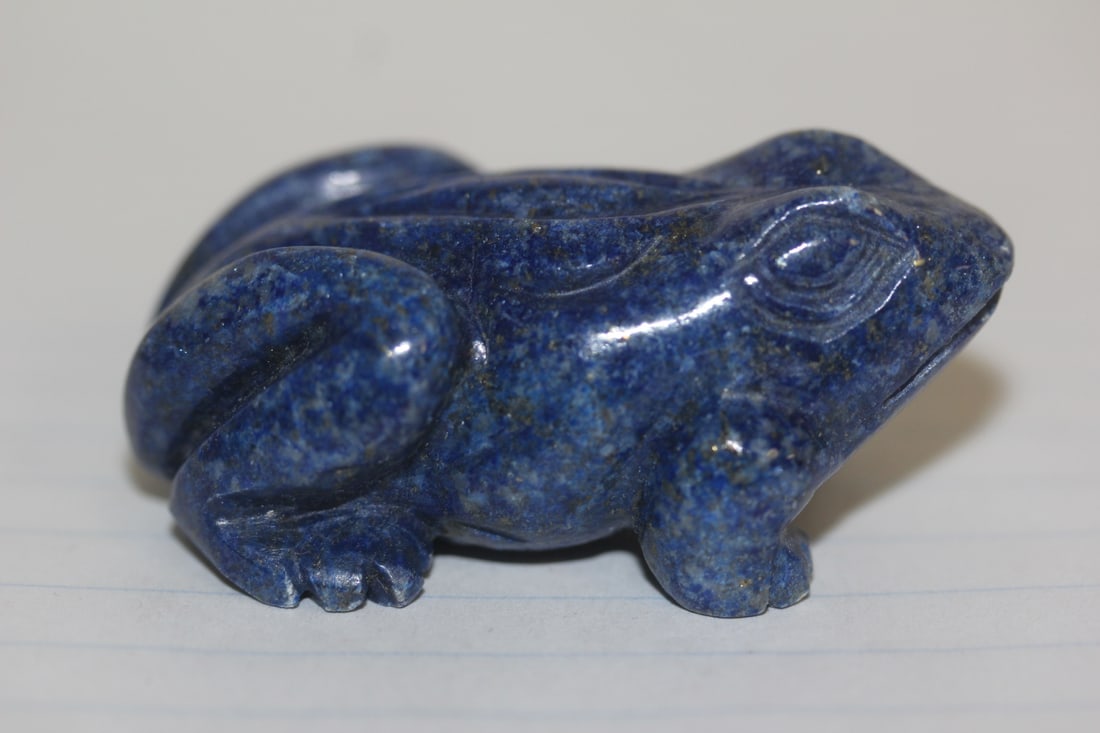 Small Lapis Lazuli Frog: Chinese - 2 inches across